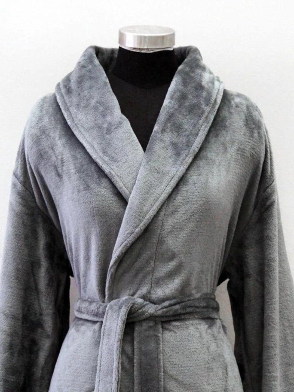 Kanata Blanket Soft Silver Gray Plush Lounge Robe Winter Warmth Size-L/XL-NEW